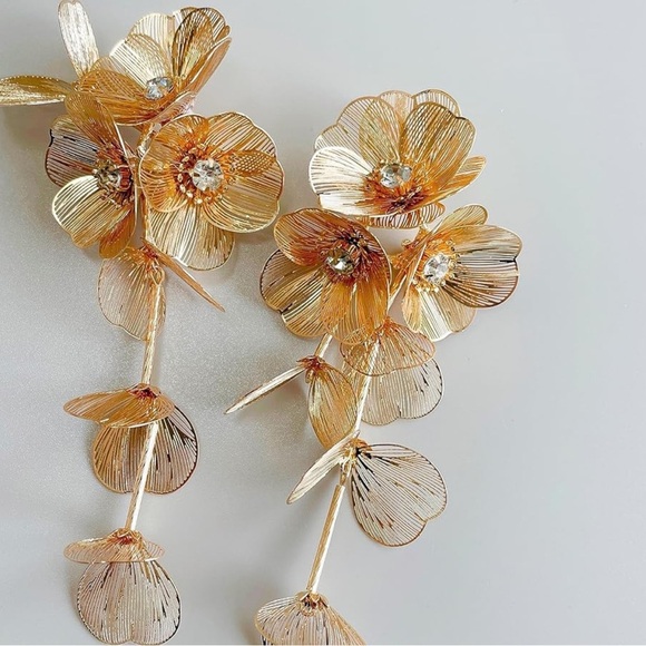 Zara famous Kate earrings gold Floral Drop Earrings - Picture 7 of 7